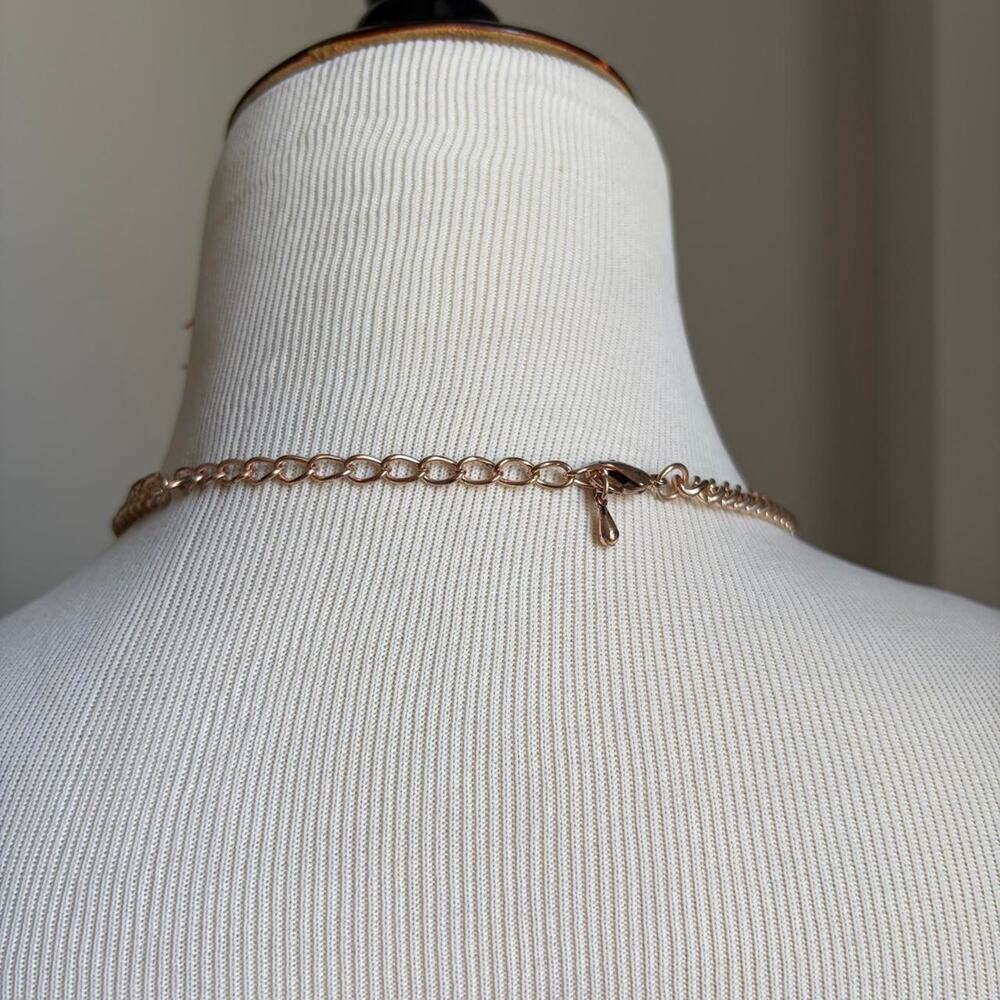 Pink Rhinestone Bow Necklace - Picture 5 of 8